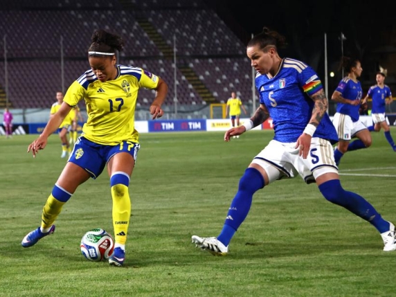 L'Italia lotta ma la Svezia la beffa 1-0: comincia con un k.o il percorso delle azzurre verso il Mondiale del 2027