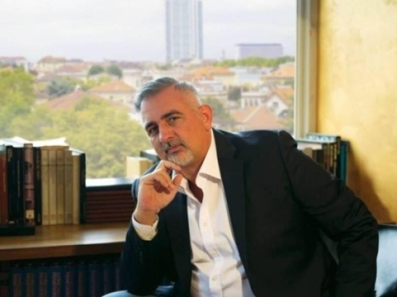 Mario Burlò: dall’accoglienza di Giorgia Meloni al rinvio a giudizio per indebite compensazioni