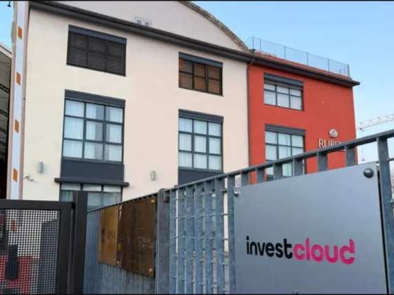 L’azienda di Marghera che  licenzia tutti i 37 dipendenti, sostituiti dall’Ai: «Business non più compatibile con i nuovi obiettivi»