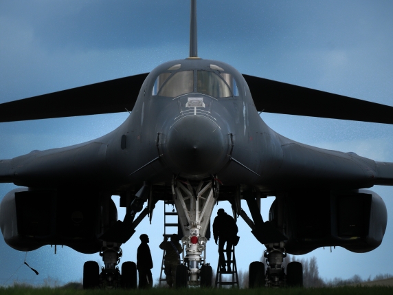 Guerra in Iran, le ultime notizie in diretta | Crosetto: «Un missile colpisce base italiana a Erbil, stanno tutti bene». Hormuz, 3 navi colpite da mine. Trump: «Non abbiamo finito»