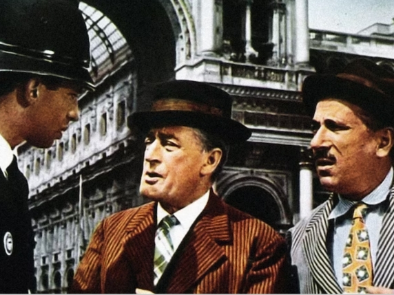 Condannata pizzeria che esponeva maxi foto di Totò: 8 mila euro agli eredi 