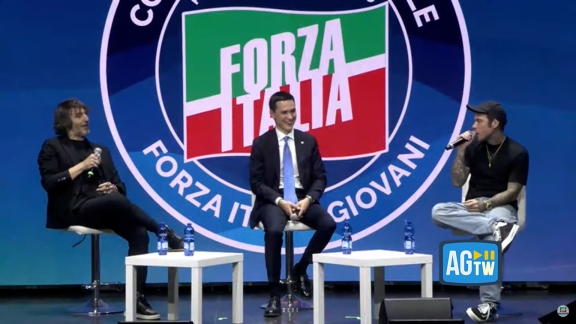 Fedez al congresso dei giovani di FI: «Ottima notizia che Sala non si possa ricandidare, oggi non voterei nessuno»