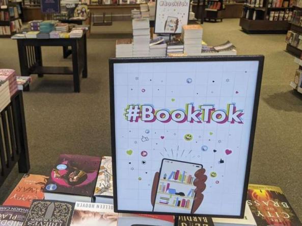 BookTok: uno spazio per lettori