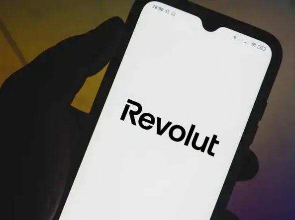 Revolut lancia la filiale bancaria e gli Iban italiani (con depositi  garantiti dalla Banca di Lituania) | Corriere.it