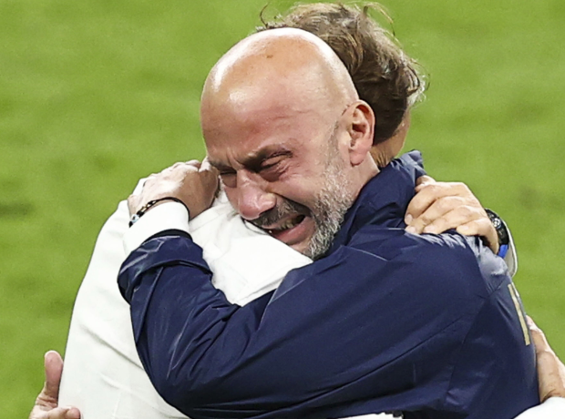 Il ricordo di Vialli: un sorriso e tanto talento, fatica, dolore e amore per gli altri