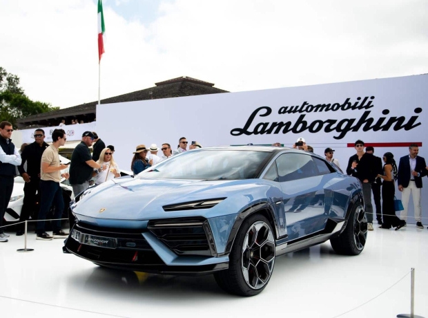 Lamborghinistop alle auto elettriche: «Non c'è mercatoi nostri clienti vogliono motori V8 e V12»