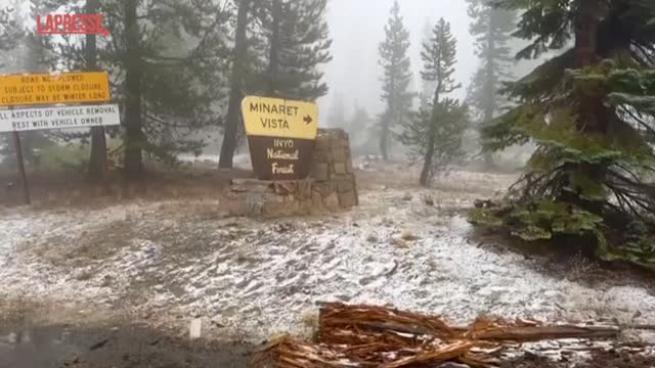 California, neve sul lago Tahoe ad agosto: non succedeva da vent'anni