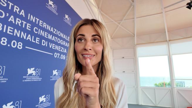 Sveva Alviti madrina a Venezia: «Salirò su quel palco per vincere come quando giocavo a tennis»