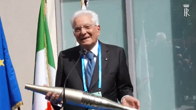 Il presidente Mattarella in visita alla residenza degli atleti italiani in gara alla Paralimpiadi di Parigi