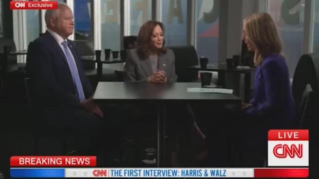 Kamala Harris risponde così agli attacchi di Trump: «Prossima domanda?»