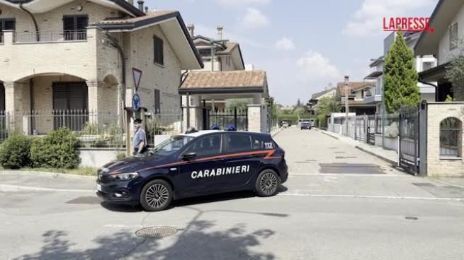 Paderno Dugnano, i carabinieri nella villetta dove si è consumata la strage