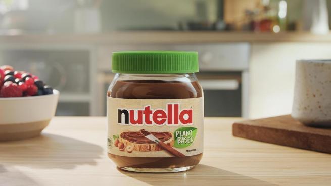 Ferrero lancia la Nutella vegana e le prove assaggio sui social sono positive