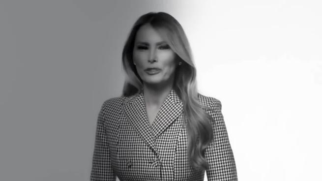 «Sento la responsabilità di chiarire i fatti» Melania Trump annuncia in video la pubblicazione della sua autobiografia