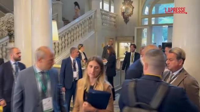 L'arrivo di Orban al Forum Ambrosetti di Cernobbio: «Spero che il presidente ucraino Zelensky sia qui»