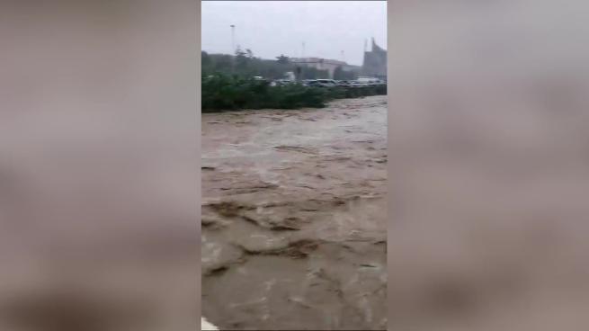 Esondato il fiume Bormida in Liguria: il fiume ha rotto gli argini a Ferrania e Altare