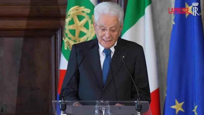 Mattarella: «L'Italia è tornata a crescere, irragionevole che le agenzie di rating non lo notino»