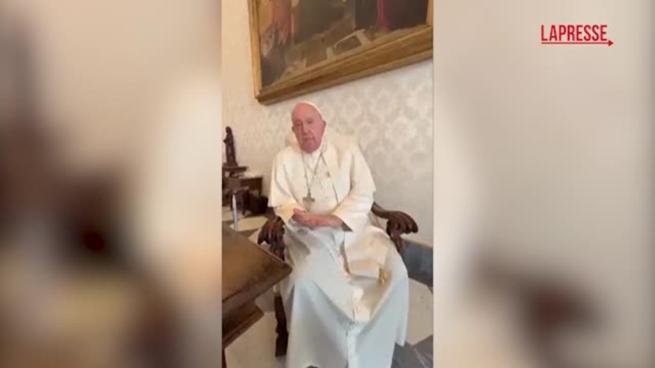 Papa Francesco e il messaggio alla popolazione di Valencia: «Sono vicino alla gente in questo momento di catastrofe»