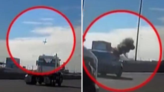 L'aereo plana a bassa quota vicino l'autostrada e si schianta contro un edificio: l'incidente ripreso in video alle Hawaii