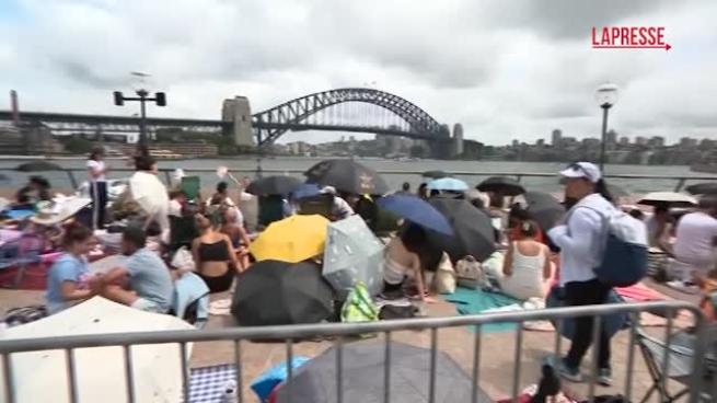 Al porto di Sidney in Australia quasi un milione di persone per lo spettacolo di Capodanno