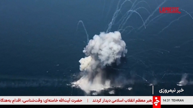 Il video delle gigantesche esercitazioni militari iraniane durante i colloqui con gli Usa