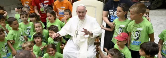 Papa Francesco e la Giornata mondiale dei (100 mila) bambini di tutto il mondo: «Costruiamo insieme la pace»