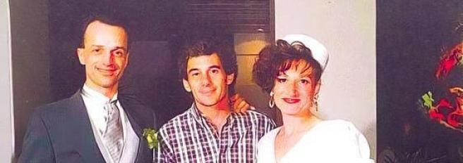 Ayrton Senna morto trent'anni fa, la foto con gli sposi il giorno prima: «Era la sua ultima sera e non lo sapevamo»