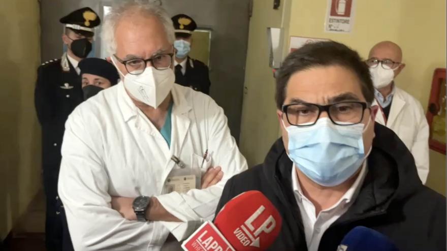 Sparatoria Roma, L'assessore D'Amato Visita La Donna Ferita Alla Spalla ...