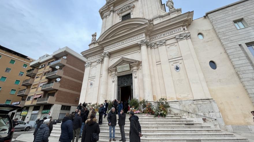 Giorgia Meloni Ai Funerali Di Nicoletta Golisano, Vittima Della Strage ...