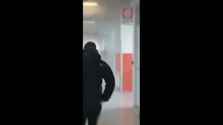Rovigo, esplosione a scuola: il fumo invade l'istituto