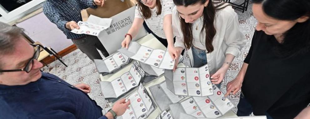 Elezioni comunali 2024, i risultati in diretta e le prime proiezioni: Firenze e Bari al ballottaggio, a Bergamo e Cagliari il centrosinistra si afferma al primo turno