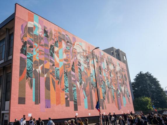 A Lambrate il murale di Orticanoodles dedicato ai perseguitati antifascisti della storia d'Italia