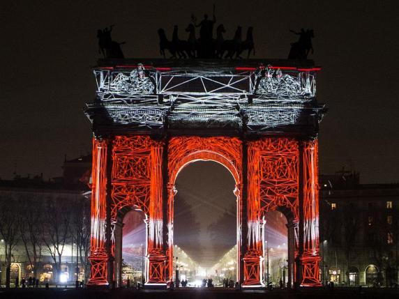 Milano, l'Arco della Pace si vede nel Metaverso: opera digitale clonata in 1.111 copie