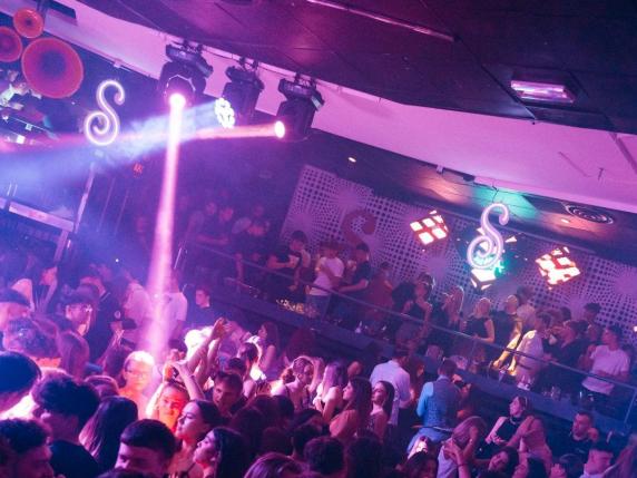 La discoteca Area City e il divertimento degli anni Novanta: «La dolcezza del vivere» contro la «noia» di oggi