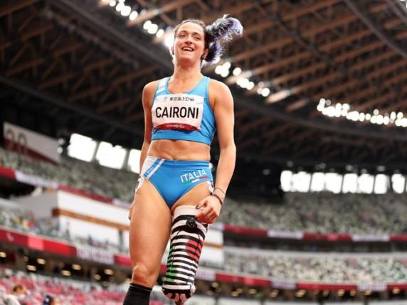 Martina Caironi, l'atleta d'oro a Venezia per la serie sullo sport paralimpico: «Il red carpet? Un sogno»