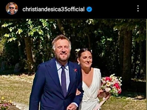 La figlia di Christian De Sica sposa: la cerimonia in Molise, al «sì» di Maria Rosa anche Sabrina Ferilli e Carlo Verdone
