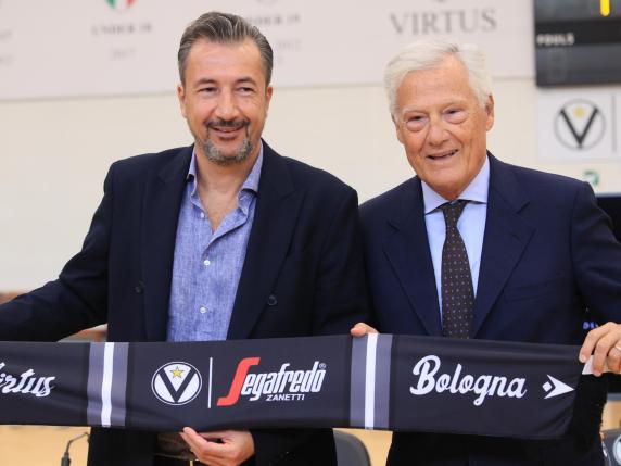 Virtus Bologna, dopo l'addio a Scariolo parla Zanetti: «Gli amori finiscono, voleva mandare via tutti»
