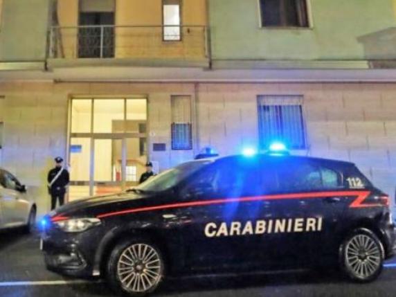Omicidio a Nizza Monferrato, 50enne ucciso a coltellate: arrestata la figlia 18enne