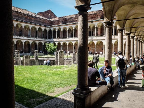 Università Statale di Milano, niente tasse per quasi uno studente su due: «Più inclusivi, abbattere le barriere sociali» 