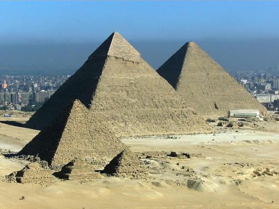 Piramidi, un nuovo studio non ha dubbi: «Furono costruite grazie a un ramo del Nilo oggi scomparso»
