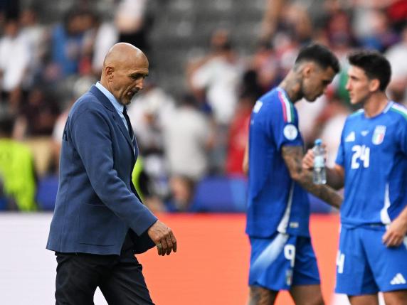 Italy's head coach Luciano Spalletti reacts at the end of the UEFA Euro 2024 round of 16 football match between Switzerland and Italy at the Olympiastadion Berlin in Berlin on June 29, 2024. (Photo by Kirill KUDRYAVTSEV / AFP)