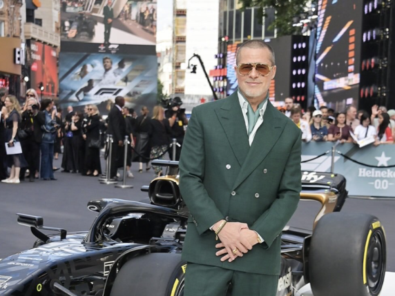 Brad Pitt Vittima di un Furto Milionario Mentre è in Europa per il Film sulla Formula 1