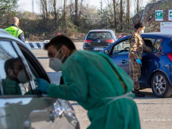 Covid, In Lombardia 6.803 Nuovi Casi E 28 Decessi. Milano Città: +748 ...