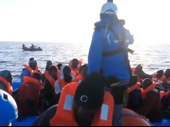 Ong, profughi, sbarchi, Lampedusa, Mediterranea Saving Humans, immigrati, porti Ong, profughi, sbarchi, Lampedusa, Mediterranea Saving Humans, immigrati, porti