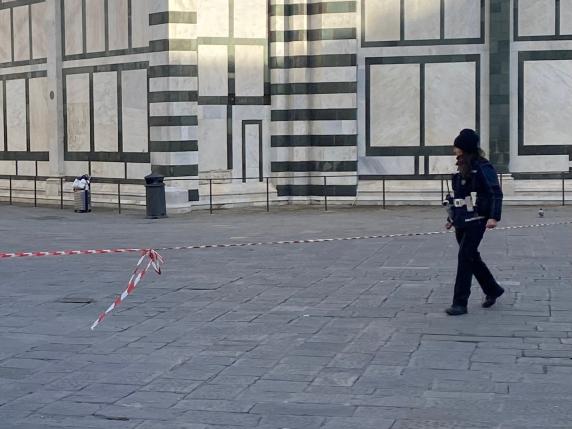 Firenze, piazza di San Giovanni transennata per mezz'ora a causa di una valigia sospetta davanti al Battistero