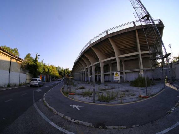 Stadio Appiani, la gradinata est andrà giù: da lunedì parte l’abbattimento