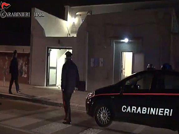 Bari, 31enne Muore Folgorato Mentre Usa Il Phon: Aperte Indagini ...