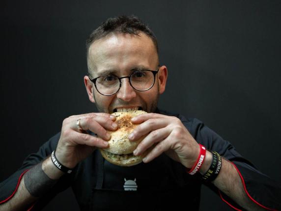 Rocco Camasta, è pugliese il nuovo re dell’hamburger gourmet perfetto