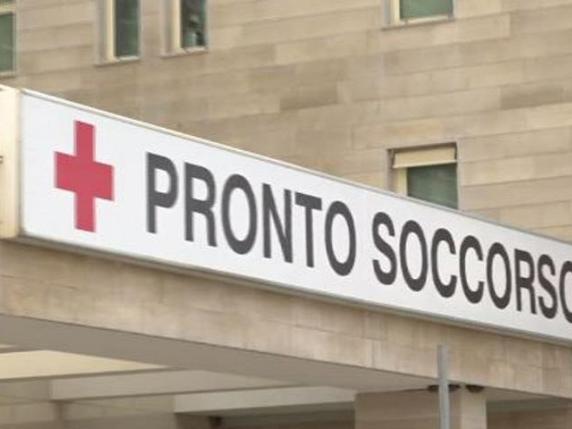 San Giorgio a Cremano, bimba di un anno rischia di soffocare per un boccone: salvata da vigili e medici