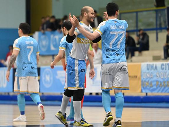Calcio a cinque, l’impresa di Napoli Futsal: vittoria e play off scudetto