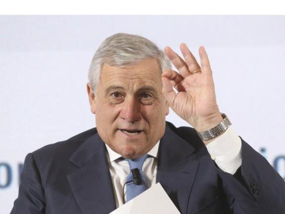 Tajani: «Garantisco io sul Pnrr, il 40% andrà al Sud. Ma flessibilità sui progetti»